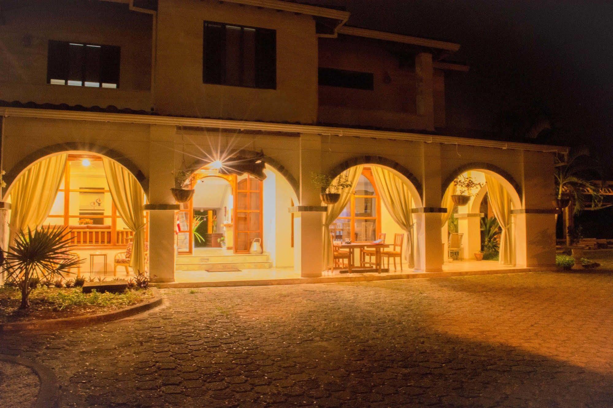 El Lugar Boutique Hotel Cerritos Exterior photo