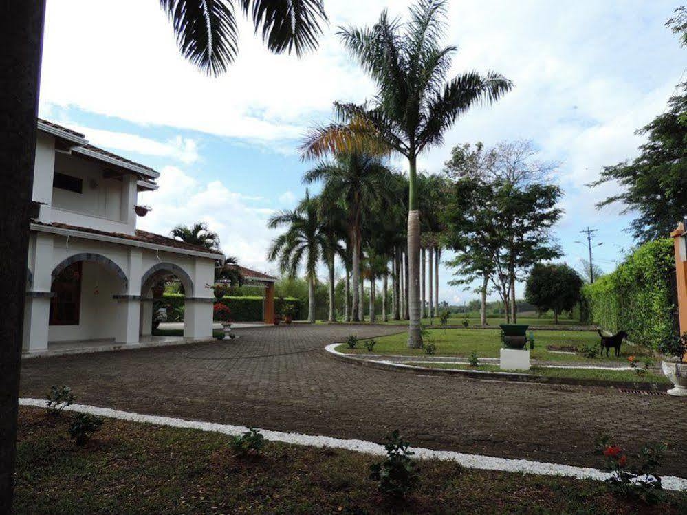 El Lugar Boutique Hotel Cerritos Exterior photo
